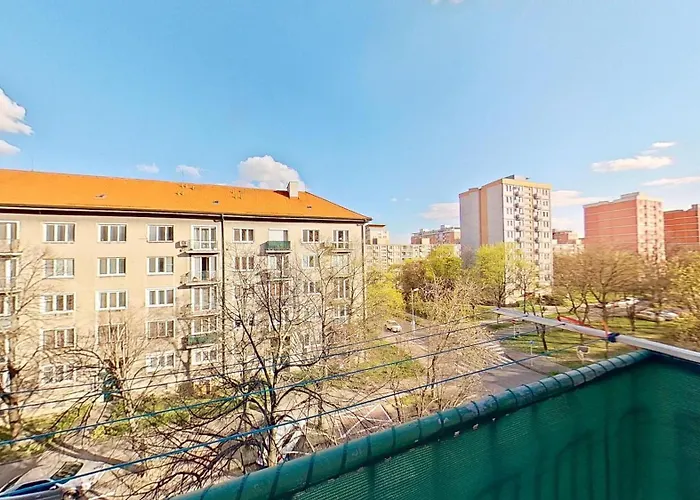 2Br Apt With Free Garage Parking, Close To The Historic Centre